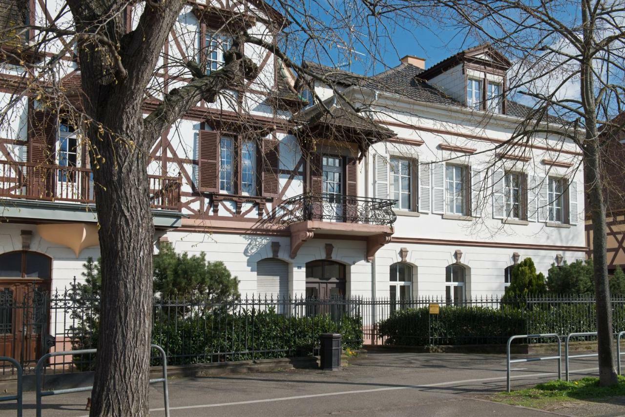 " Mademoiselle " 17 Boulevard Du Champ De Mars كولمار المظهر الخارجي الصورة